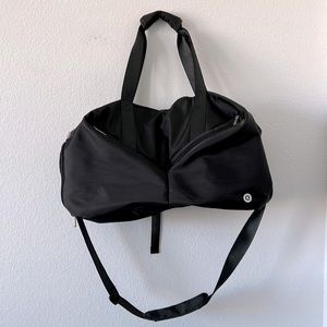 Ceneda Duffle Bag